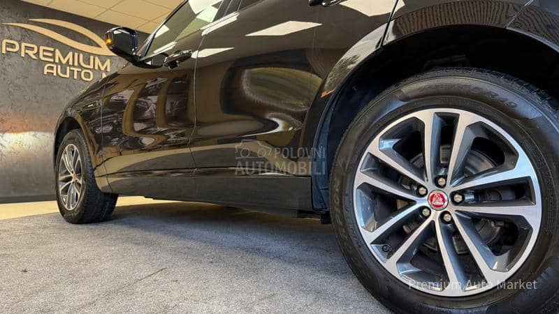 Jaguar F pace /2.0D/R-SPORT/SALON