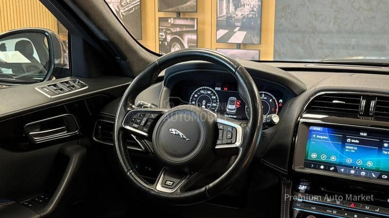 Jaguar F pace /2.0D/R-SPORT/SALON