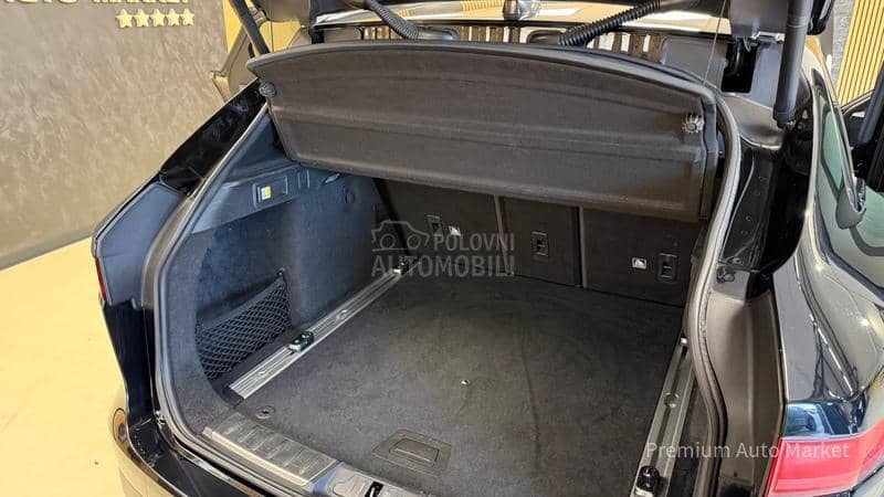 Jaguar F pace /2.0D/R-SPORT/SALON