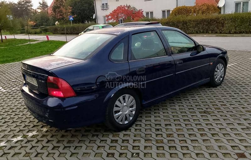 Opel Vectra B 