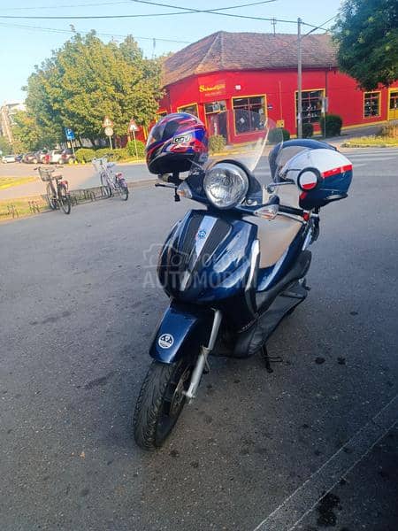 Piaggio Bevery
