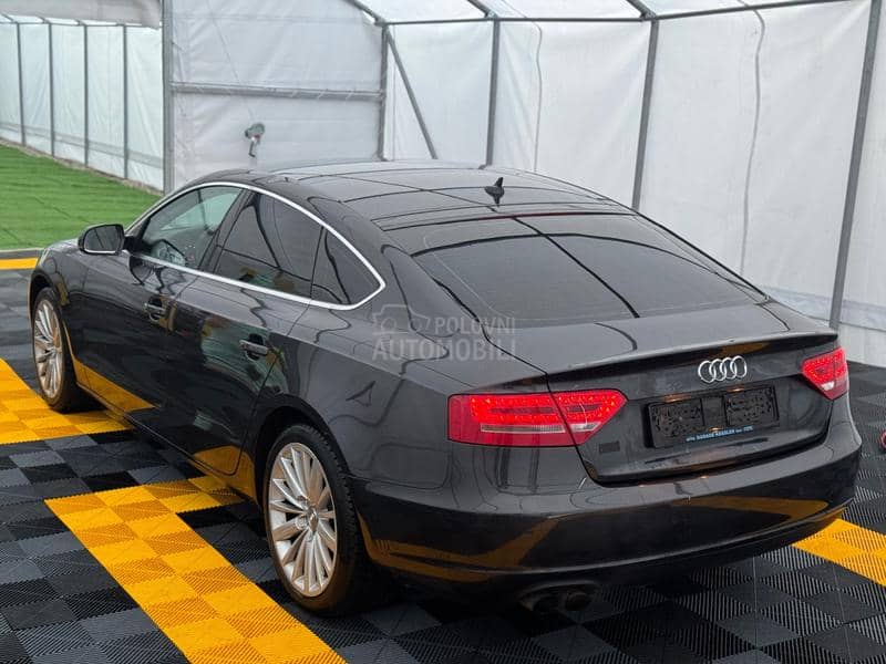 Audi A5 EXCLUSIVE/CH/T O P Audi A5 EXCLUSIVE/CH/T O P