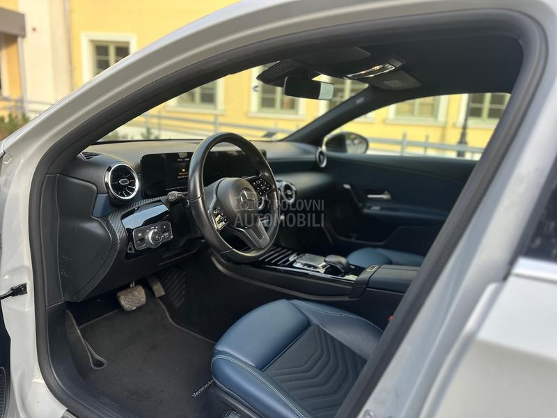 Mercedes Benz A 180 180d