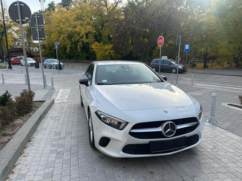 Mercedes Benz A 180 180d