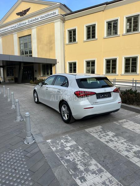 Mercedes Benz A 180 180d