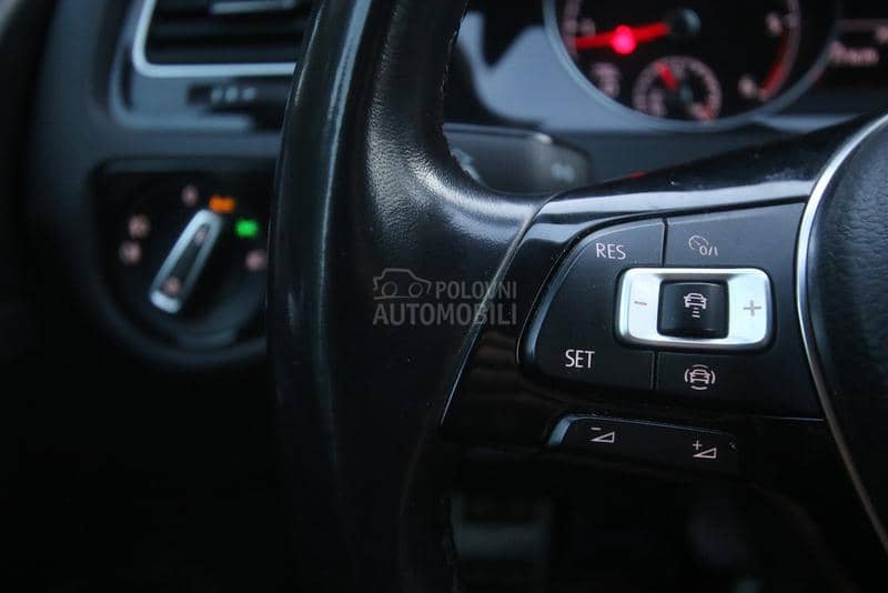 Volkswagen Golf 7 1.6HDI