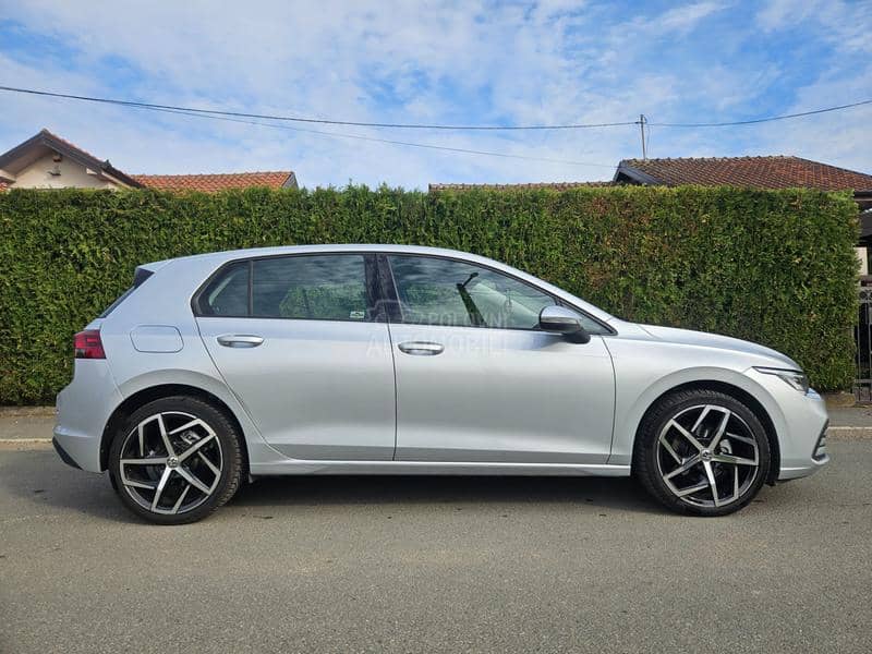 Volkswagen Golf 8 2.0 TDI DSG Volkswagen Golf 8 2.0 TDI DSG