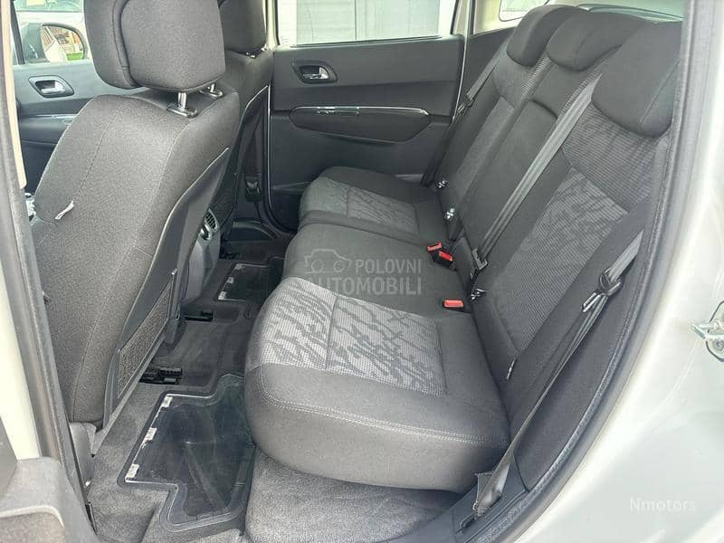 Peugeot 3008 1.6hdi Pano A/M