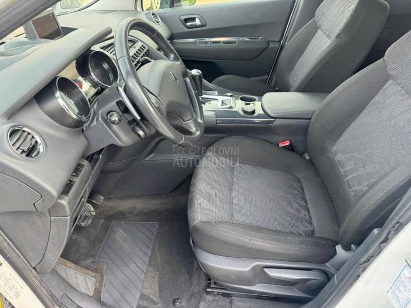 Peugeot 3008 1.6hdi Pano A/M