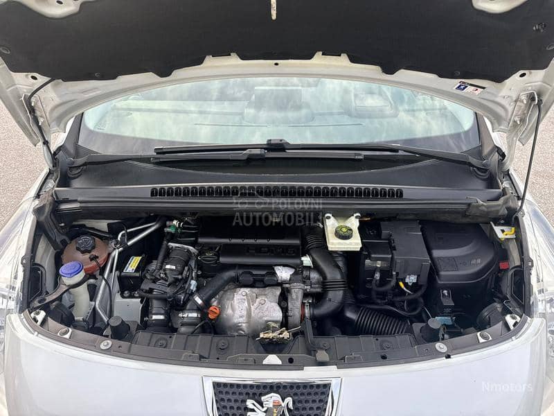 Peugeot 3008 1.6hdi Pano A/M