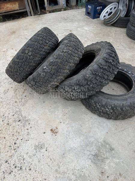 Kama 235/75 R15 Zimska