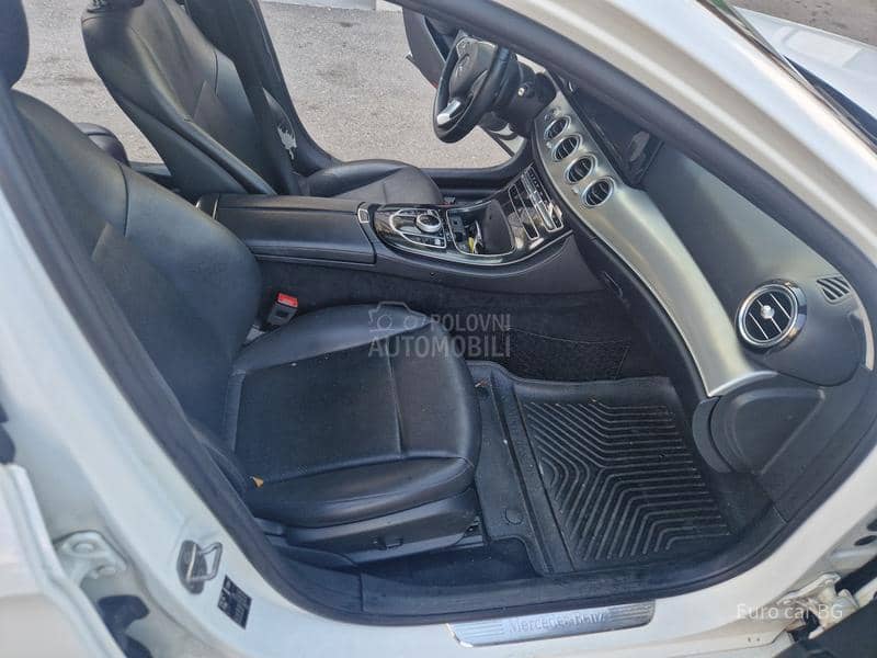 Mercedes Benz E 220 A K C I J A