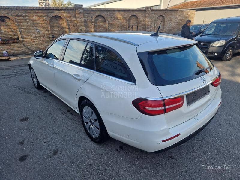 Mercedes Benz E 220 A K C I J A