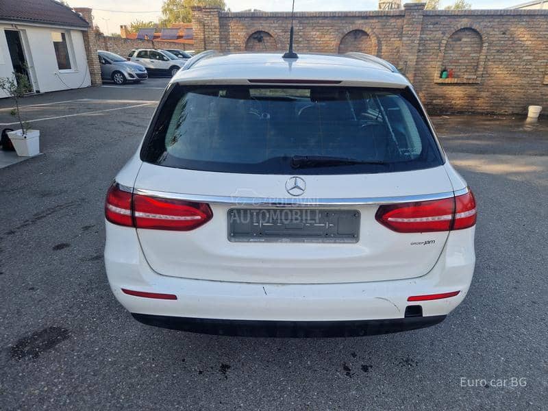 Mercedes Benz E 220 A K C I J A