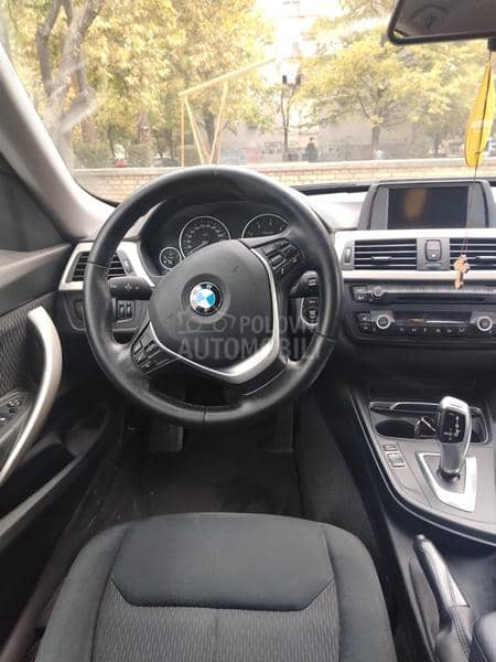 BMW 320 GT  BMW 320 GT