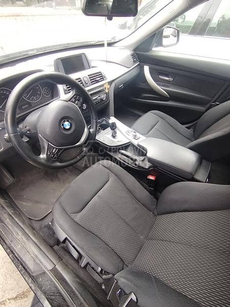 BMW 320 GT  BMW 320 GT