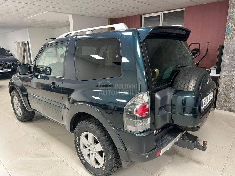 Mitsubishi Pajero N1