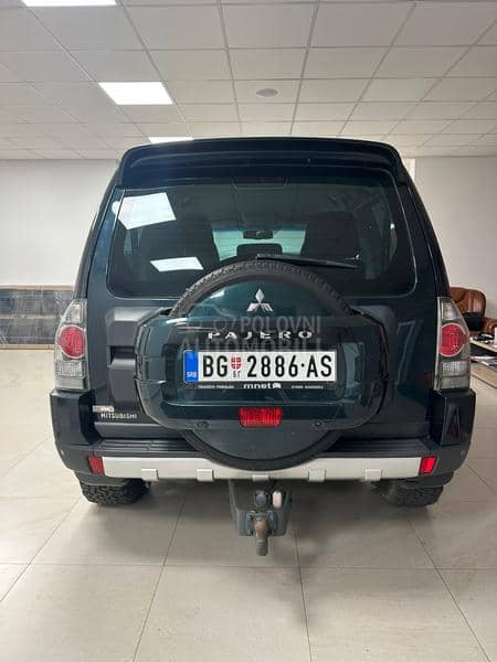 Mitsubishi Pajero N1