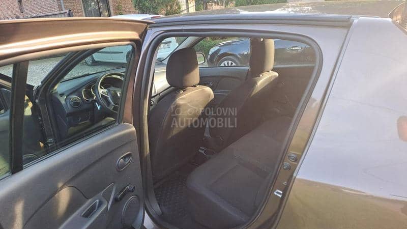 Dacia Sandero 1.5 dci Dacia Sandero 1.5 dci