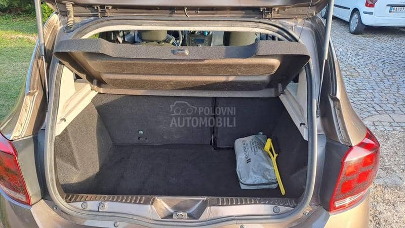 Dacia Sandero 1.5 dci Dacia Sandero 1.5 dci