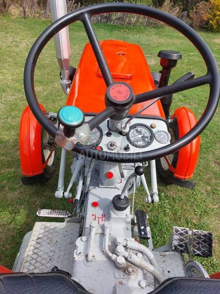 Ursus c 335