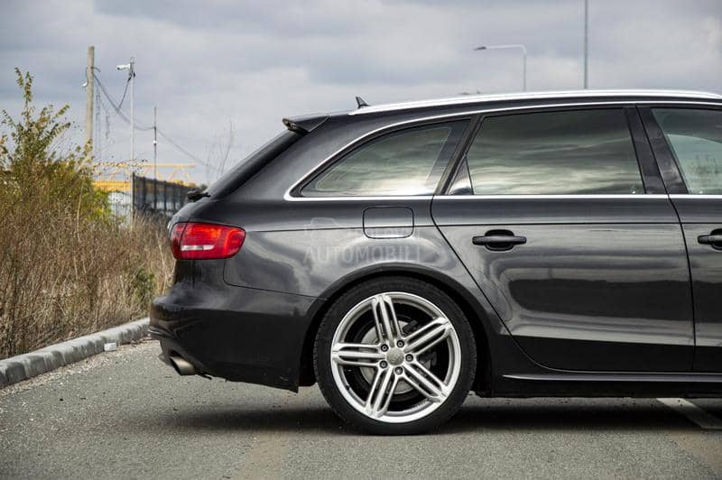 Audi A4 3xSline320hp