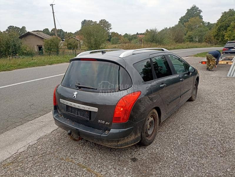 Peugeot 308 -  kompletan auto u delovima