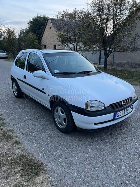 Opel Corsa B 1.0 B
