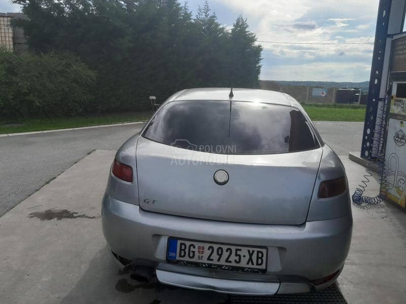 Alfa Romeo GT 