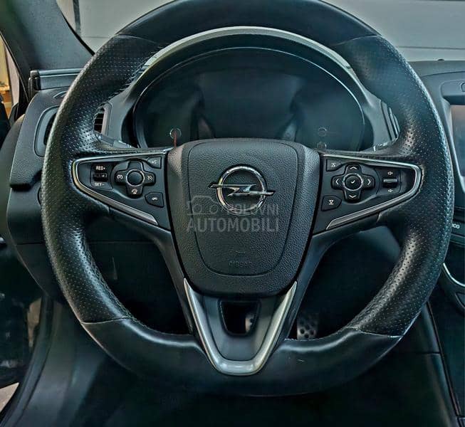Opel Insignia 2.0cdti OPC line