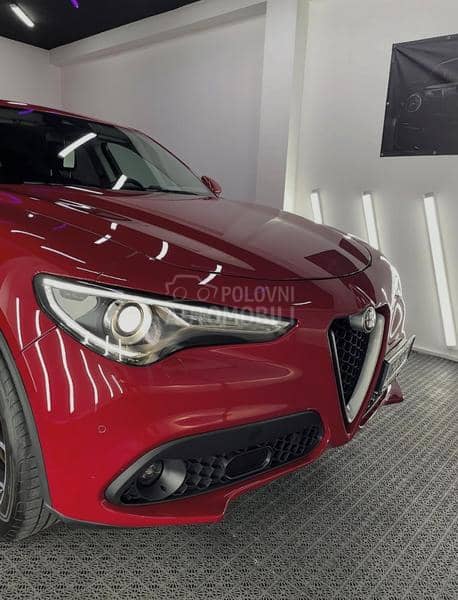Alfa Romeo Stelvio  Alfa Romeo Stelvio