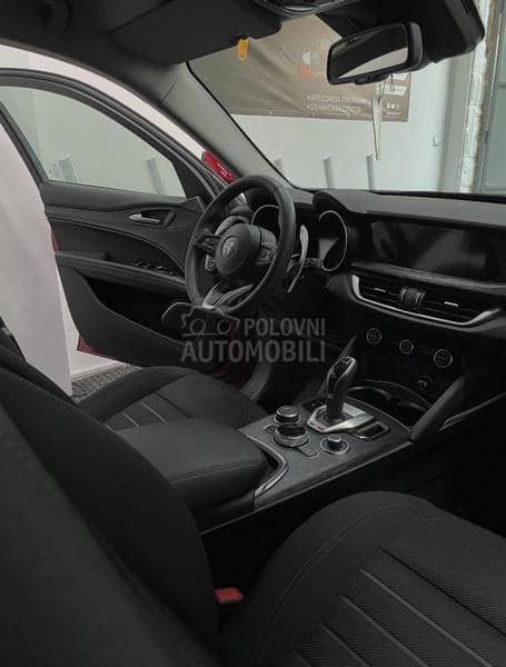 Alfa Romeo Stelvio  Alfa Romeo Stelvio
