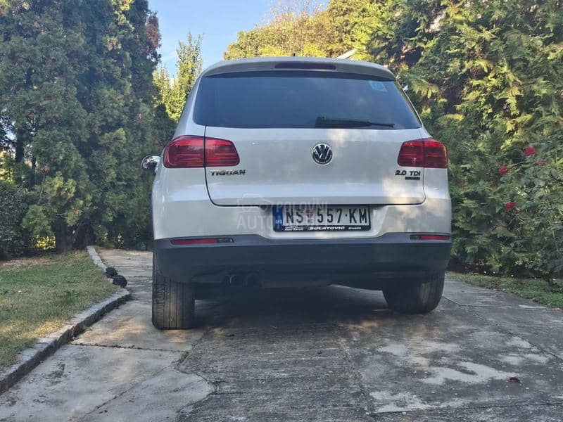 Volkswagen Tiguan 2,0 TDI 4X4 Volkswagen Tiguan 2,0 TDI 4X4