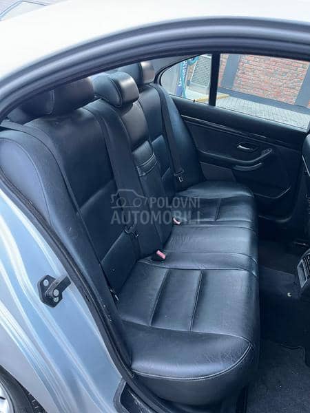 BMW 520  BMW 520