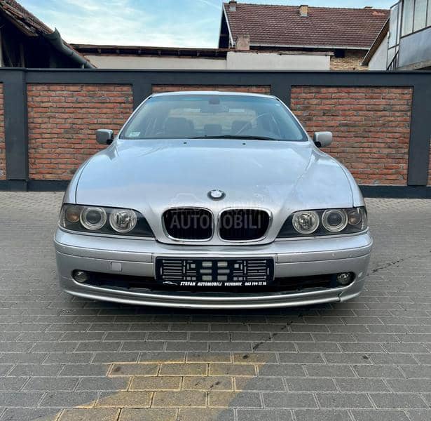 BMW 520  BMW 520