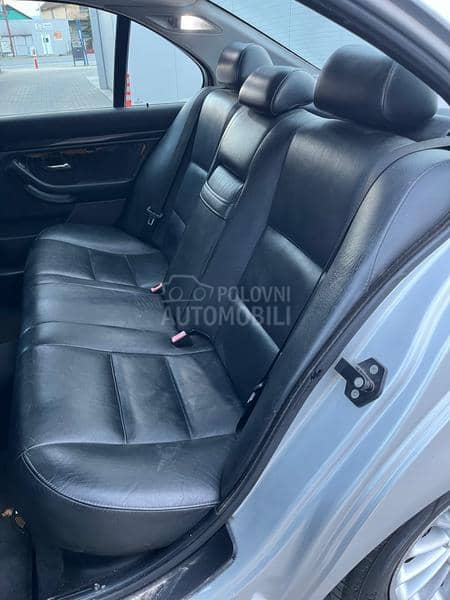 BMW 520  BMW 520