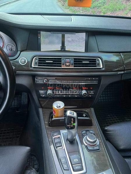 BMW 730 
