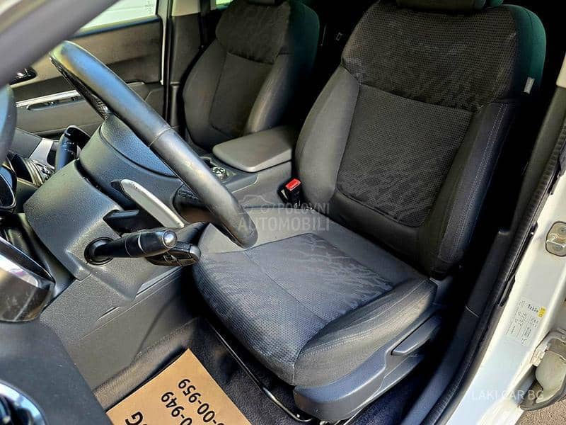 Peugeot 3008 AUTOM 1.6 HDI