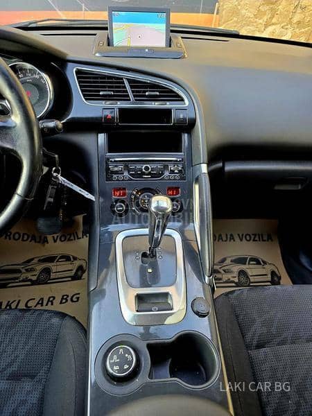 Peugeot 3008 AUTOM 1.6 HDI