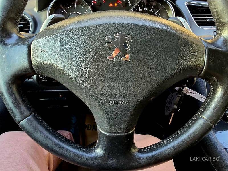 Peugeot 3008 AUTOM 1.6 HDI