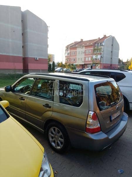 Subaru Forester 2.0AWD