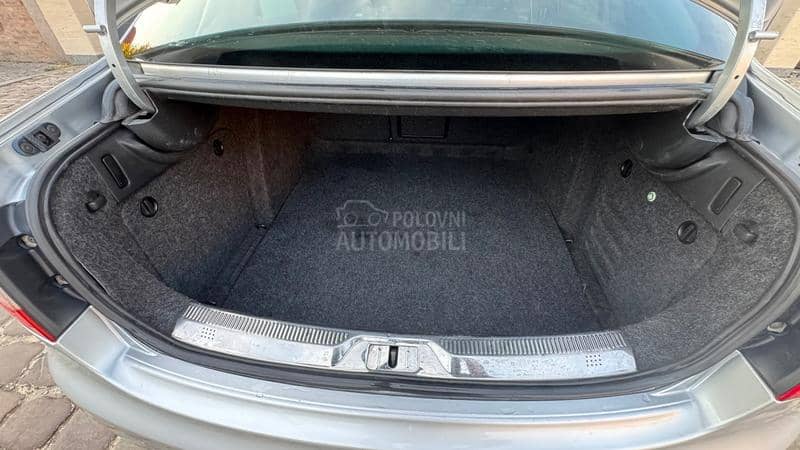 Škoda Superb 2.0tdi