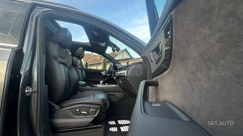 Audi Q7 3.0 TDI/3XS-LINE/FUL Audi Q7 3.0 TDI/3XS-LINE/FUL