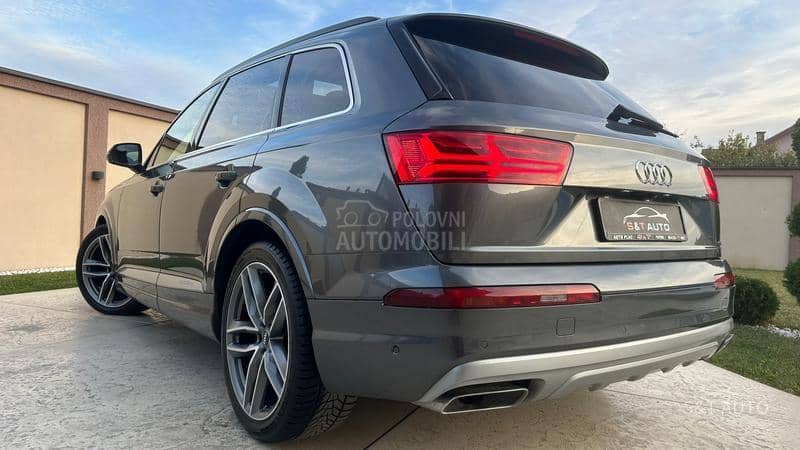 Audi Q7 3.0 TDI/3XS-LINE/FUL Audi Q7 3.0 TDI/3XS-LINE/FUL