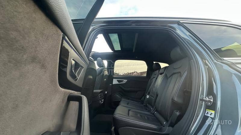 Audi Q7 3.0 TDI/3XS-LINE/FUL Audi Q7 3.0 TDI/3XS-LINE/FUL