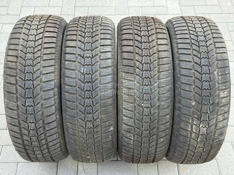 Sava 205/60 R16 Zimska