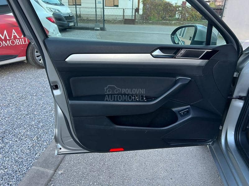 Volkswagen Passat B8 1.6/TDI/LED/DSG Volkswagen Passat B8 1.6/TDI/LED/DSG