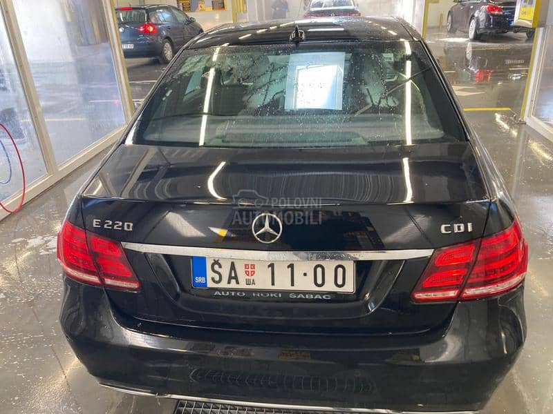 Mercedes Benz E 220 