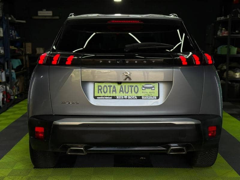 Peugeot 2008 1.2b/Allure/3D/N0V