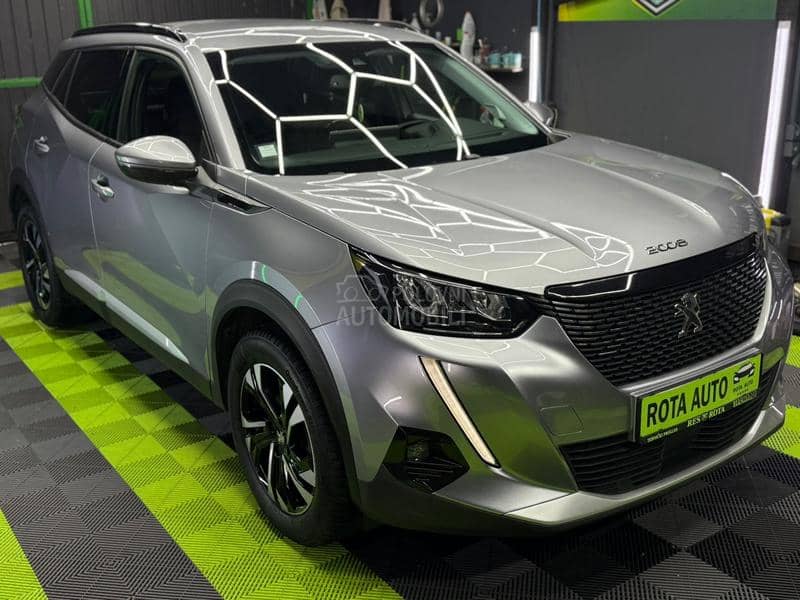 Peugeot 2008 1.2b/Allure/3D/N0V
